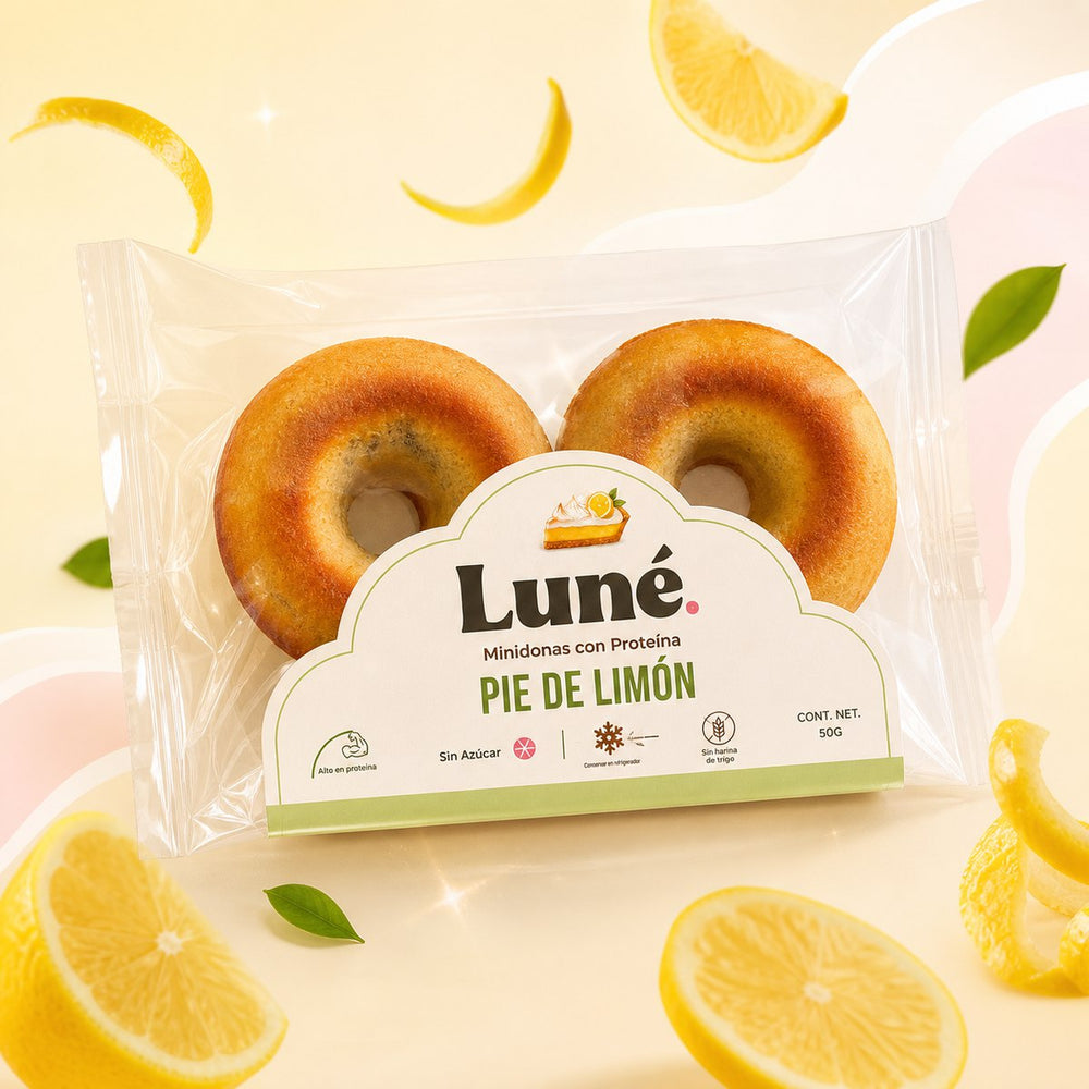 Bolsa de pie de limón Luné junto a una tarta de limón
